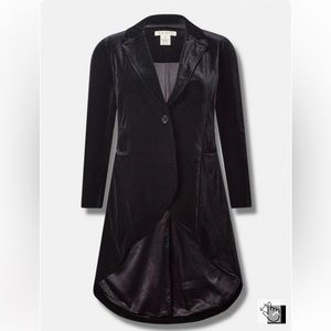 NWT torrid size 3 Stretch Velvet Tailored Hi-Low Blazer